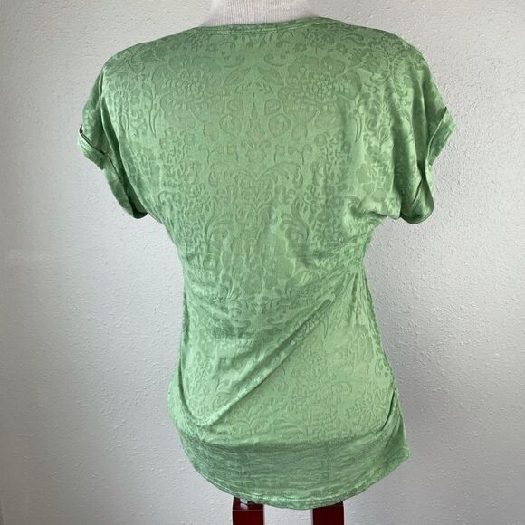 Maurices Short Sleeve T-shirt Size M EUC - Picture 5 of 7